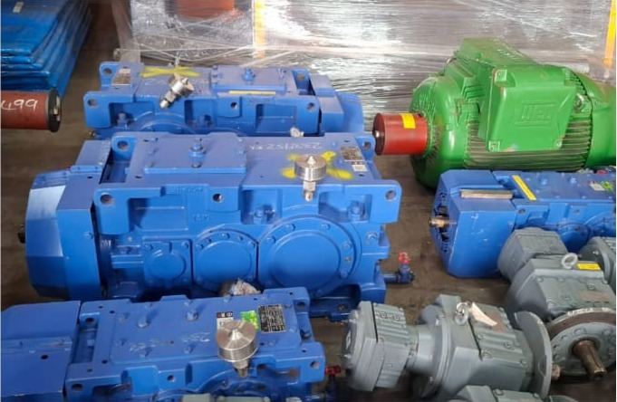 Assembled gear units in the yard