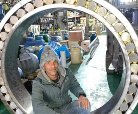 Relining a mill shell